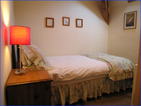 Single bedroom in Allerford Cottage